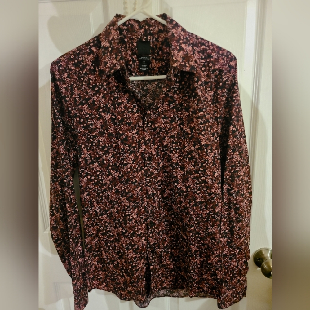 H&M men's small button-up floral dress shirt